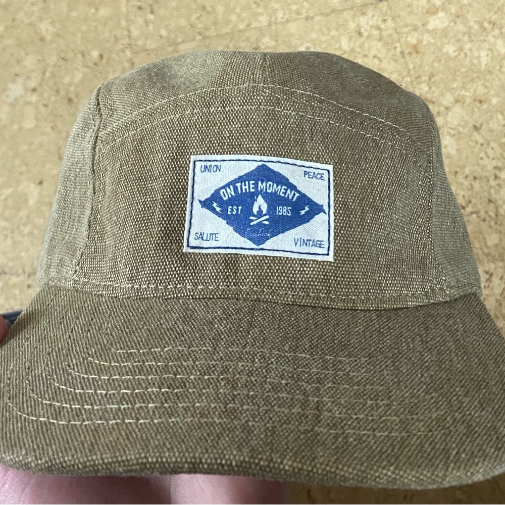 Surf hat adjustable